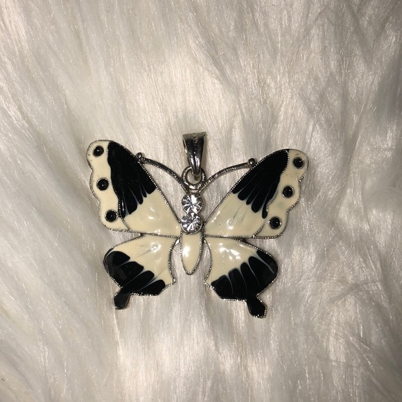 Butterfly Pendant - Picture 1 of 4